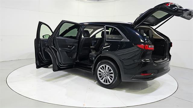 Used 2026 MAZDA CX-90 3.3 Turbo w/ Select Package AWD/4WD image 31