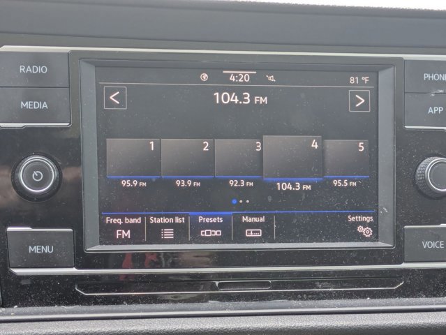 Used 2020 Volkswagen Jetta SE w/ SE Cold Weather Package image 13