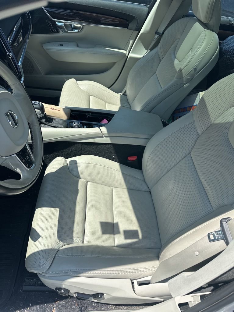 Used 2020 Volvo V90 T5 Inscription FWD image 4