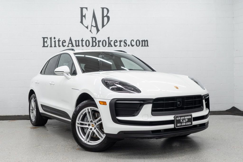 Used 2023 Porsche Macan image 37