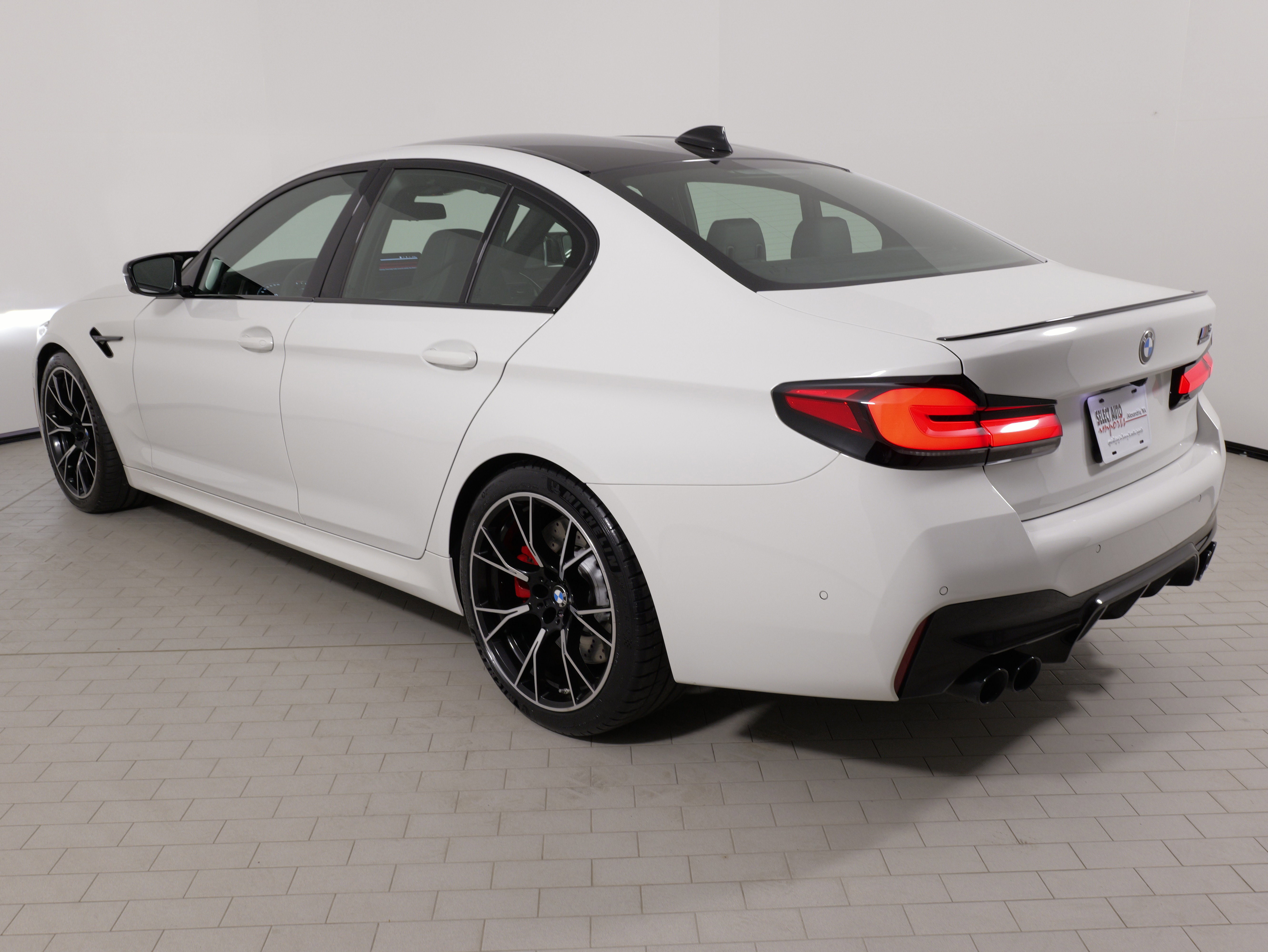 Used 2023 BMW M5 w/ Competition Package image 17