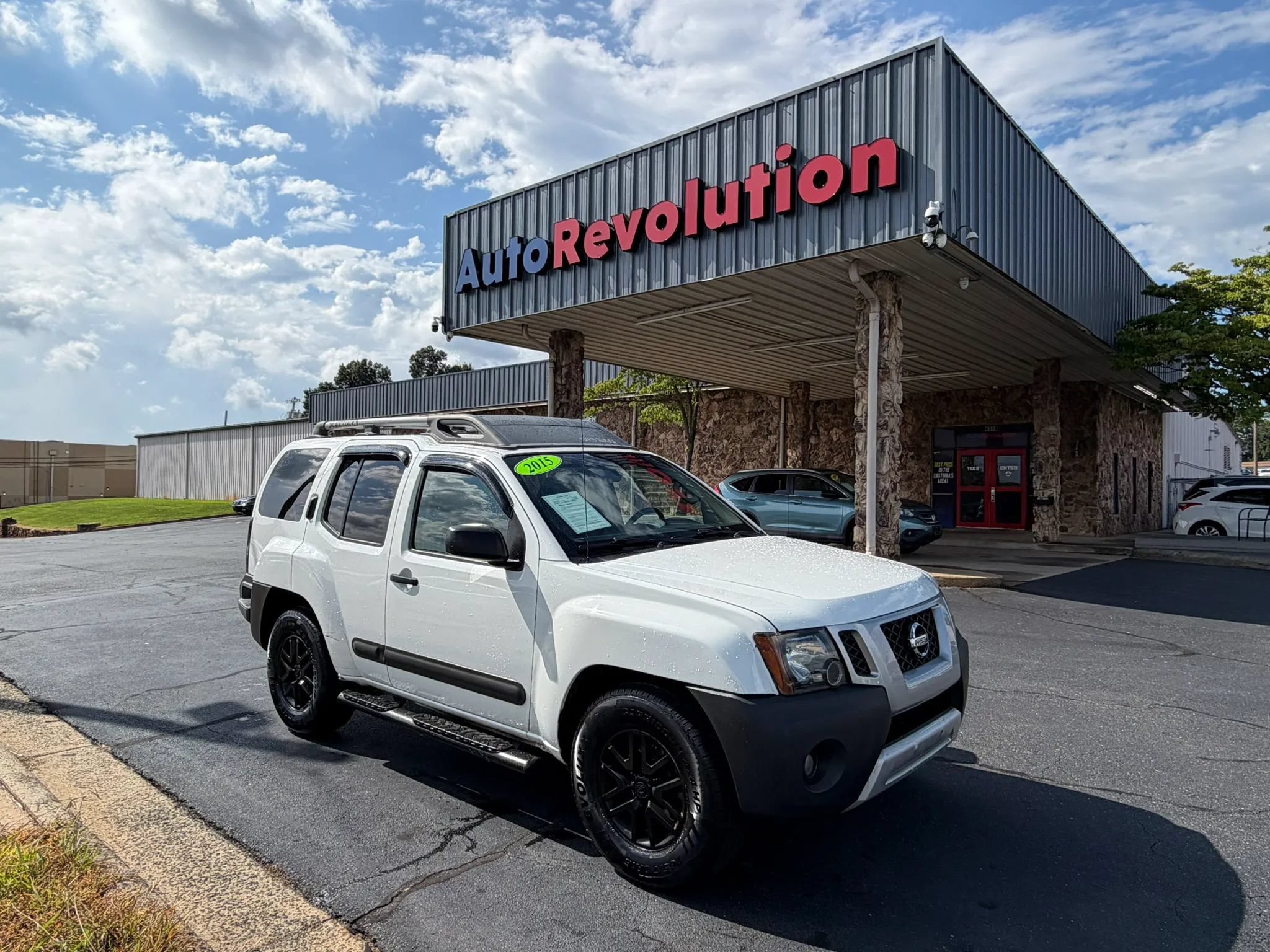 Used 2015 Nissan Xterra S w/ Value Package RWD image 1