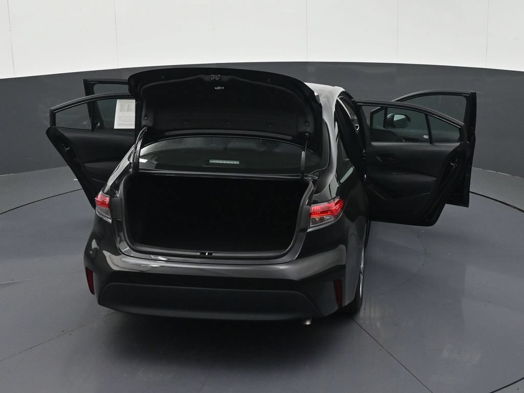 Used 2024 Toyota Corolla LE FWD image 41