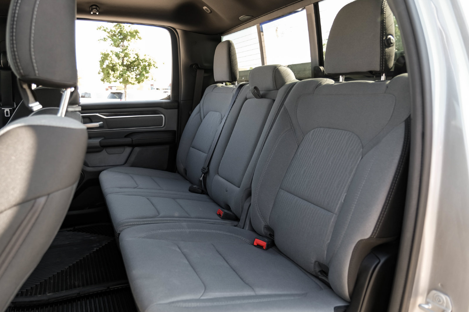 Used 2022 RAM 1500 Big Horn AWD/4WD image 33
