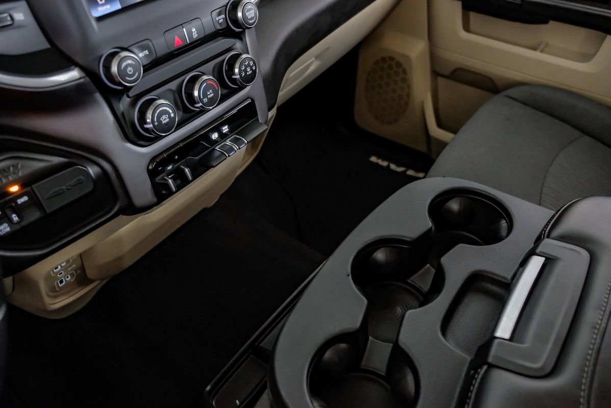 Used 2022 RAM 3500 Big Horn image 23