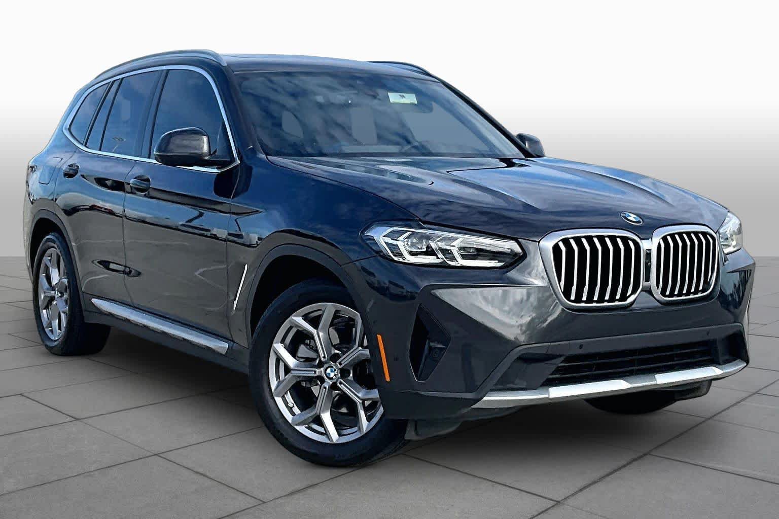 Used 2024 BMW X3 sDrive30i w/ Premium Package RWD image 2