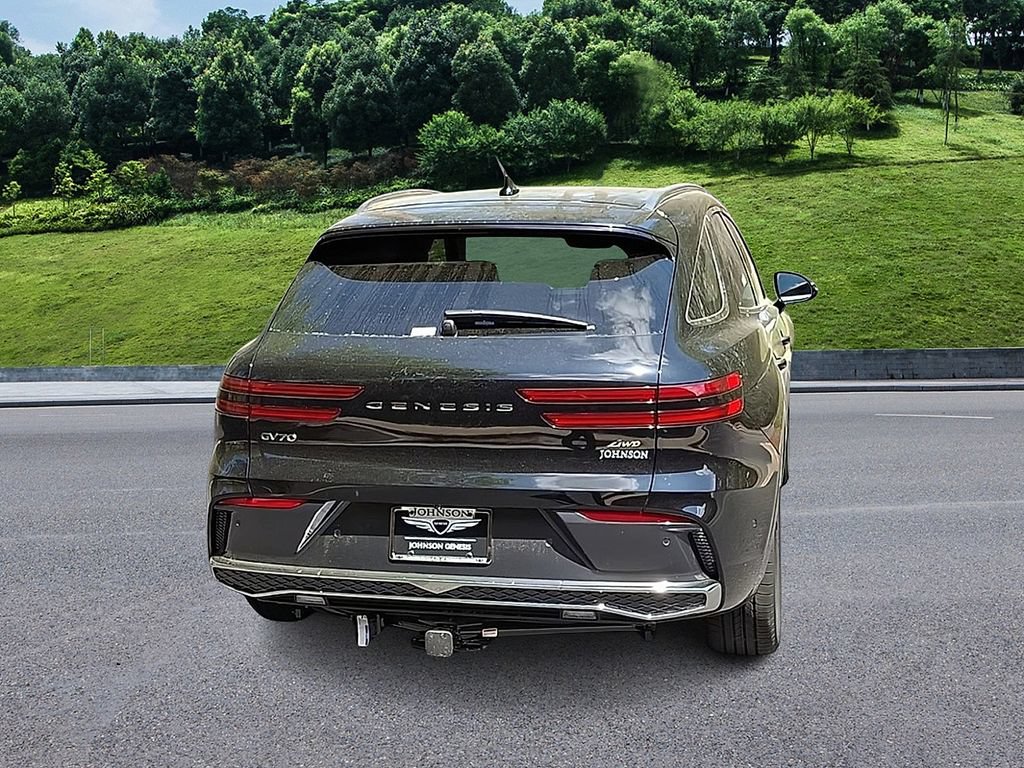 New 2026 Genesis GV70 2.5T Advanced w/ G1 Accessory Package AWD/4WD image 3