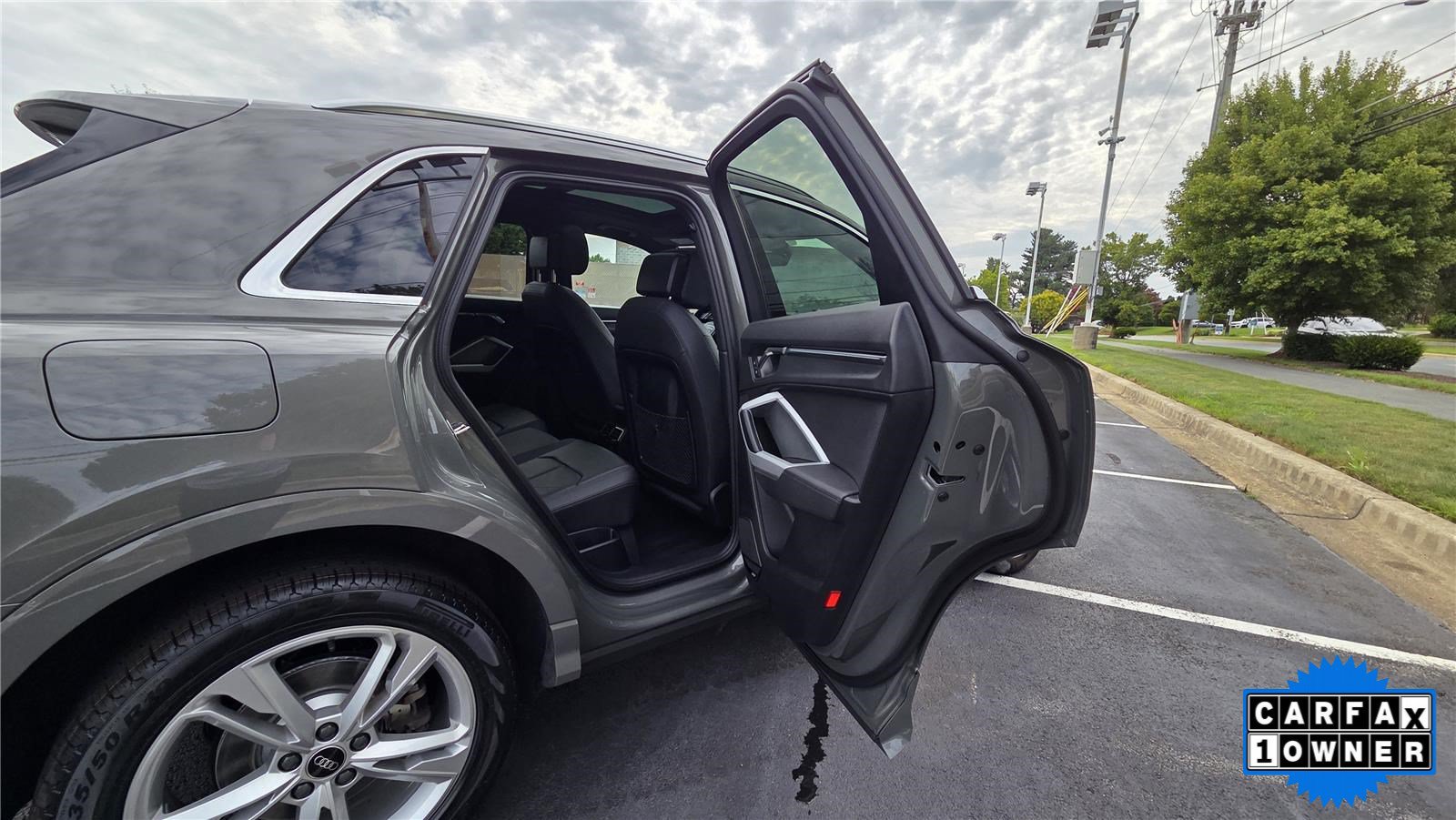 Used 2023 Audi Q3 2.0T Premium Plus w/ Premium Plus Package AWD/4WD image 34
