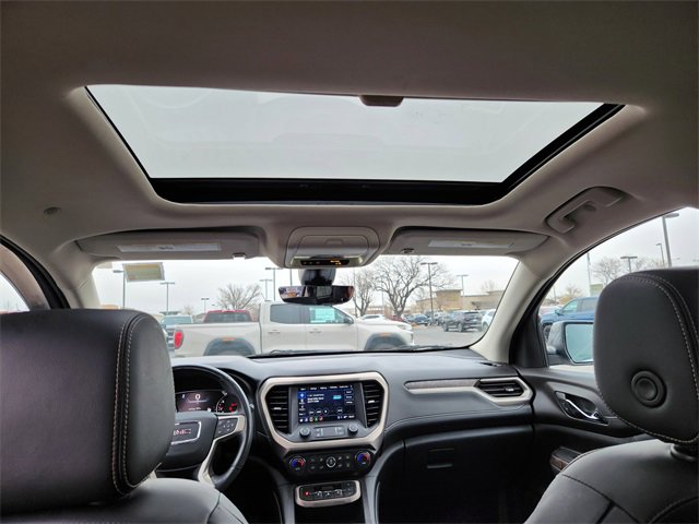 Used 2021 GMC Acadia Denali w/ Denali Technology Package image 15