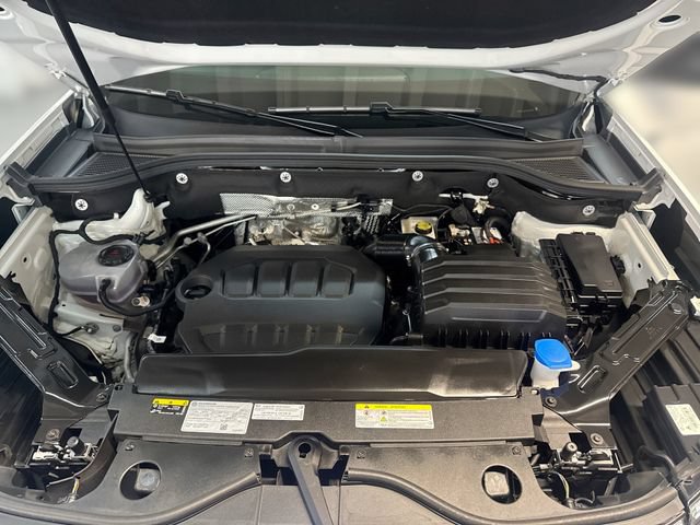 Certified 2025 Volkswagen Atlas Peak Edition SE AWD/4WD image 19