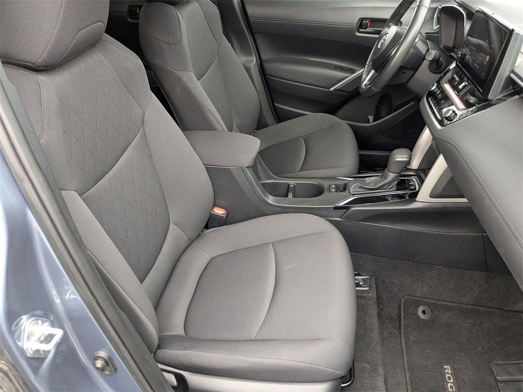 Used 2024 Toyota Corolla Cross LE image 36