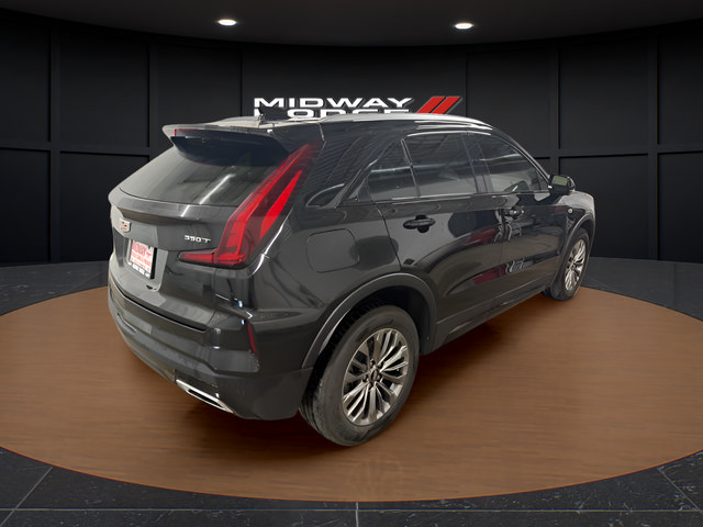 Used 2025 Cadillac XT4 Premium Luxury FWD image 4