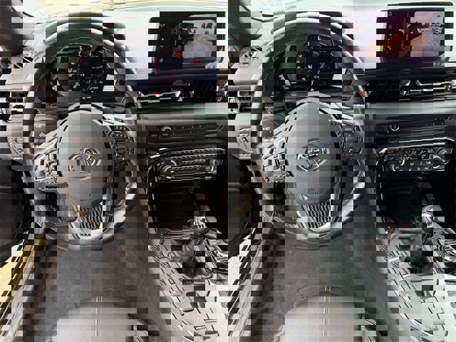 Used 2023 Toyota Supra Premium image 11