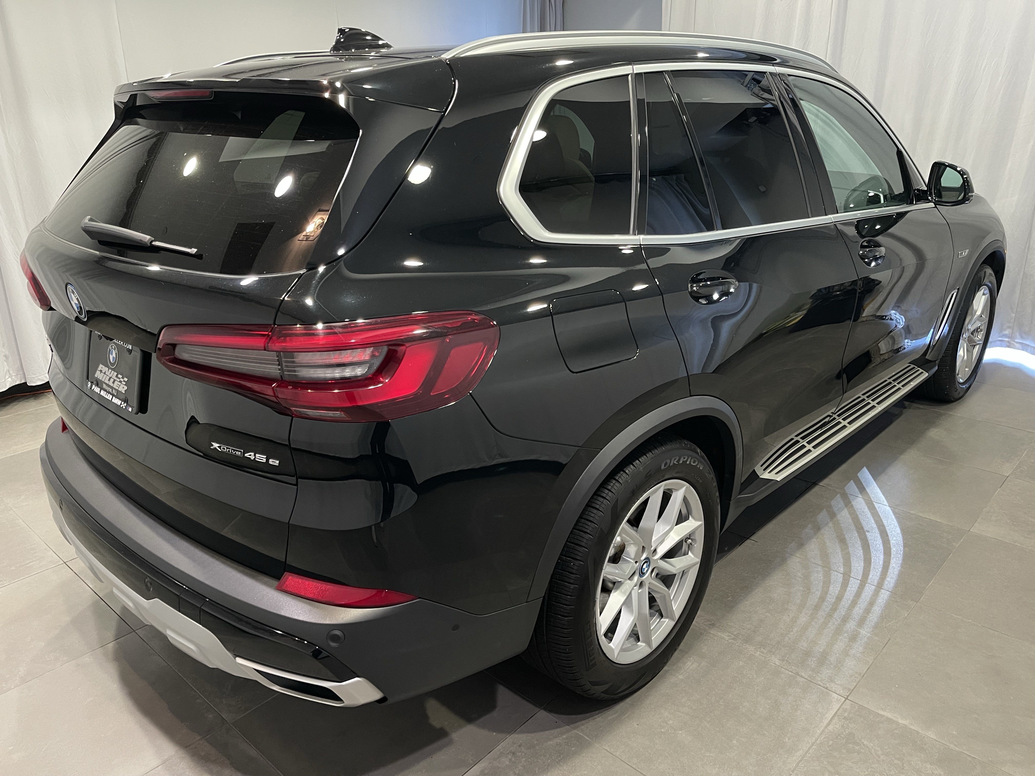 Used 2022 BMW X5 xDrive45e w/ Executive Package AWD/4WD image 6