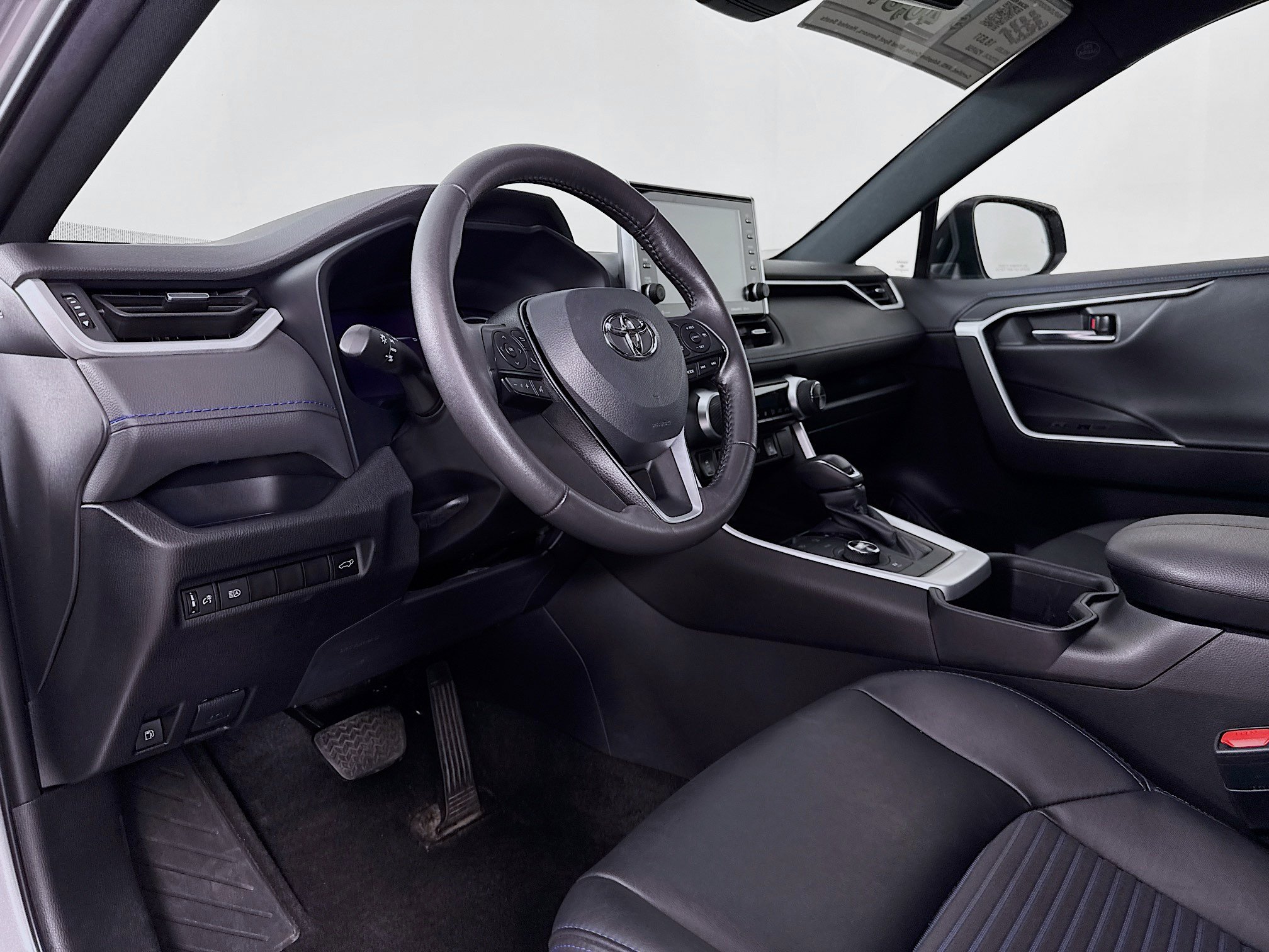 Certified 2022 Toyota RAV4 XSE AWD/4WD image 9