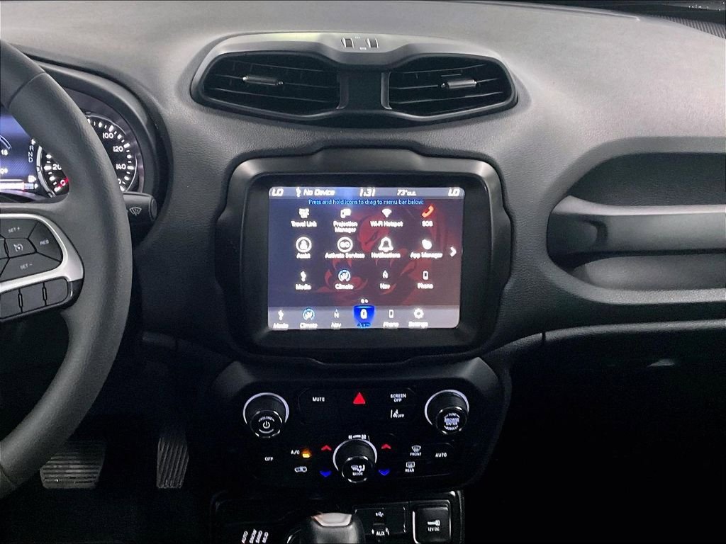 Used 2023 Jeep Renegade Latitude AWD/4WD image 18