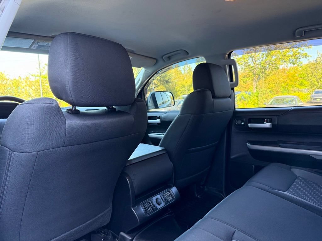 Used 2018 Toyota Tundra SR5 AWD/4WD image 31