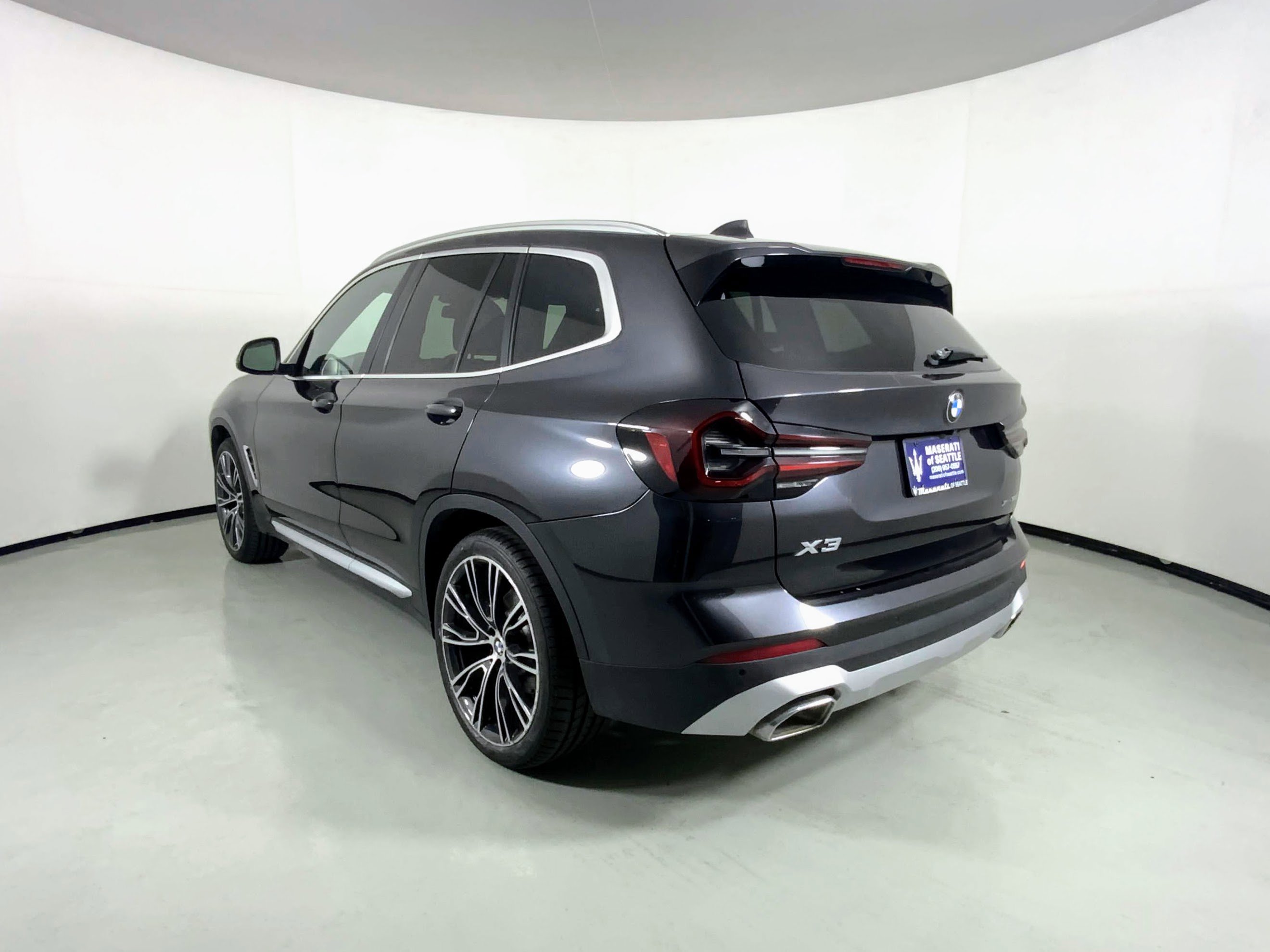 Used 2024 BMW X3 xDrive30i w/ Convenience Package w/ZPA image 7