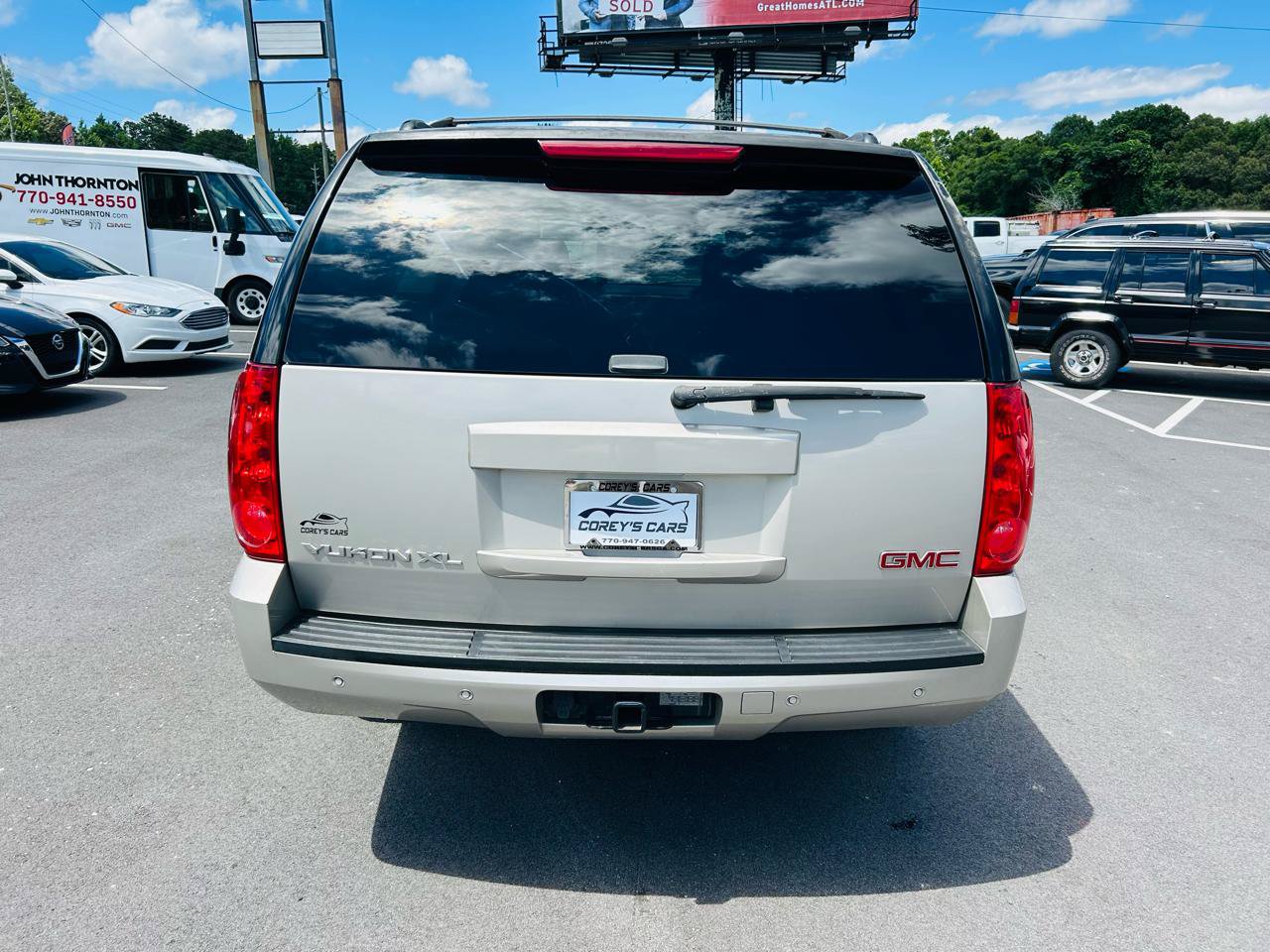 Used 2009 GMC Yukon XL SLT RWD image 4