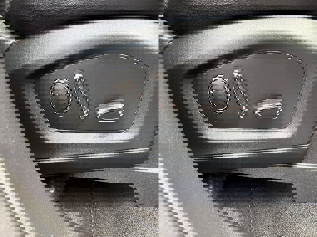 Certified 2020 Ford Explorer Limited w/ Class III Trailer Tow Package AWD/4WD image 9