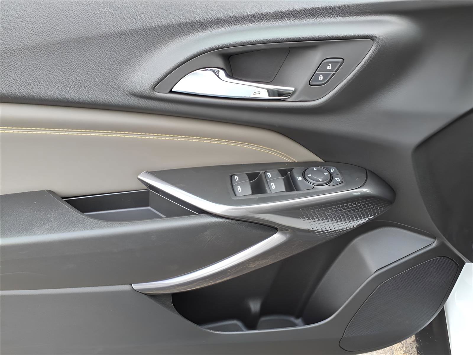 New 2026 Chevrolet Trax ACTIV w/ Sunroof Package image 14