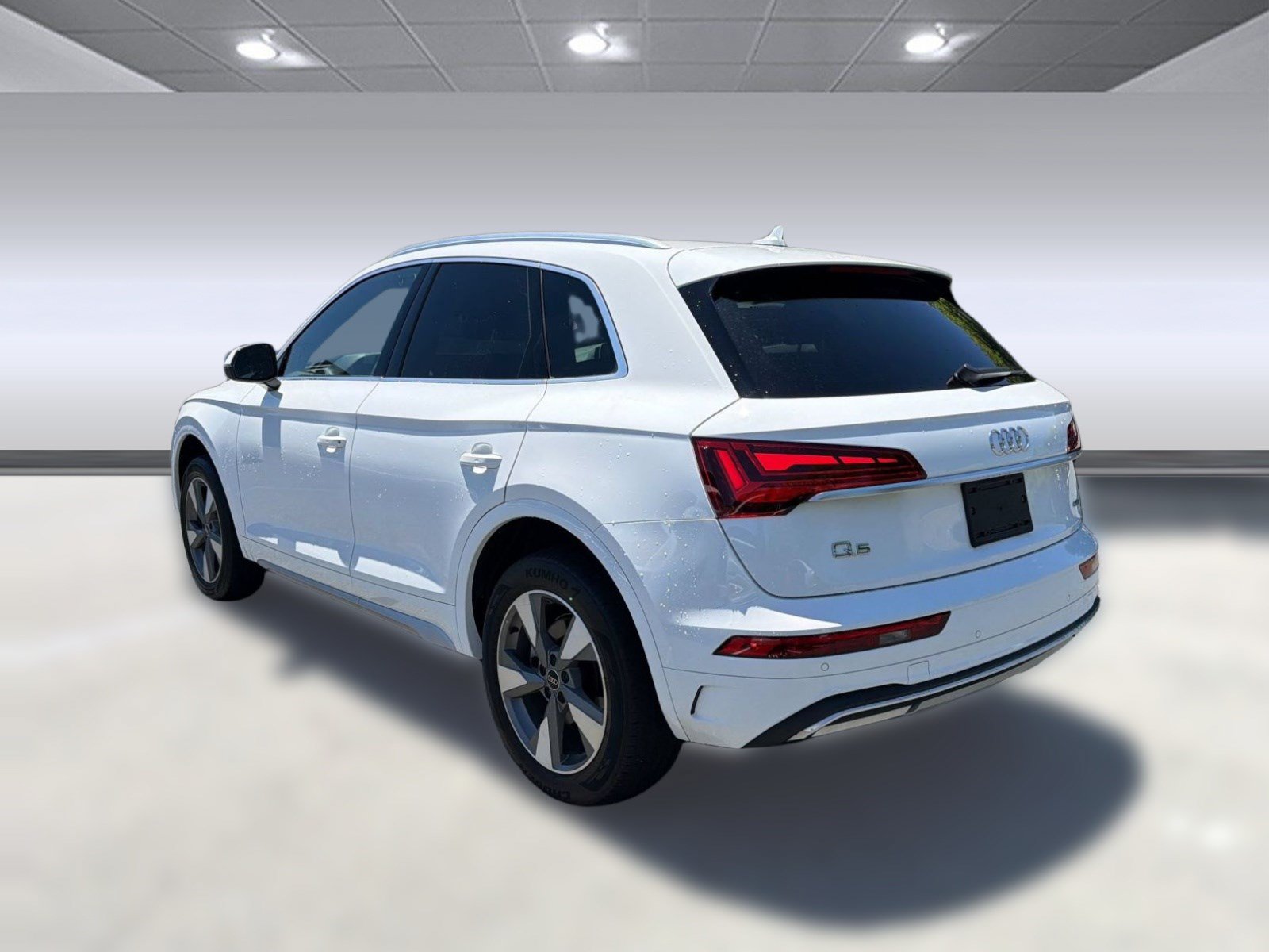 Used 2024 Audi Q5 2.0T Premium AWD/4WD image 3