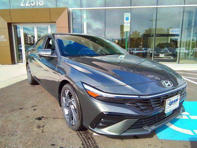 New 2025 Hyundai Elantra Limited
