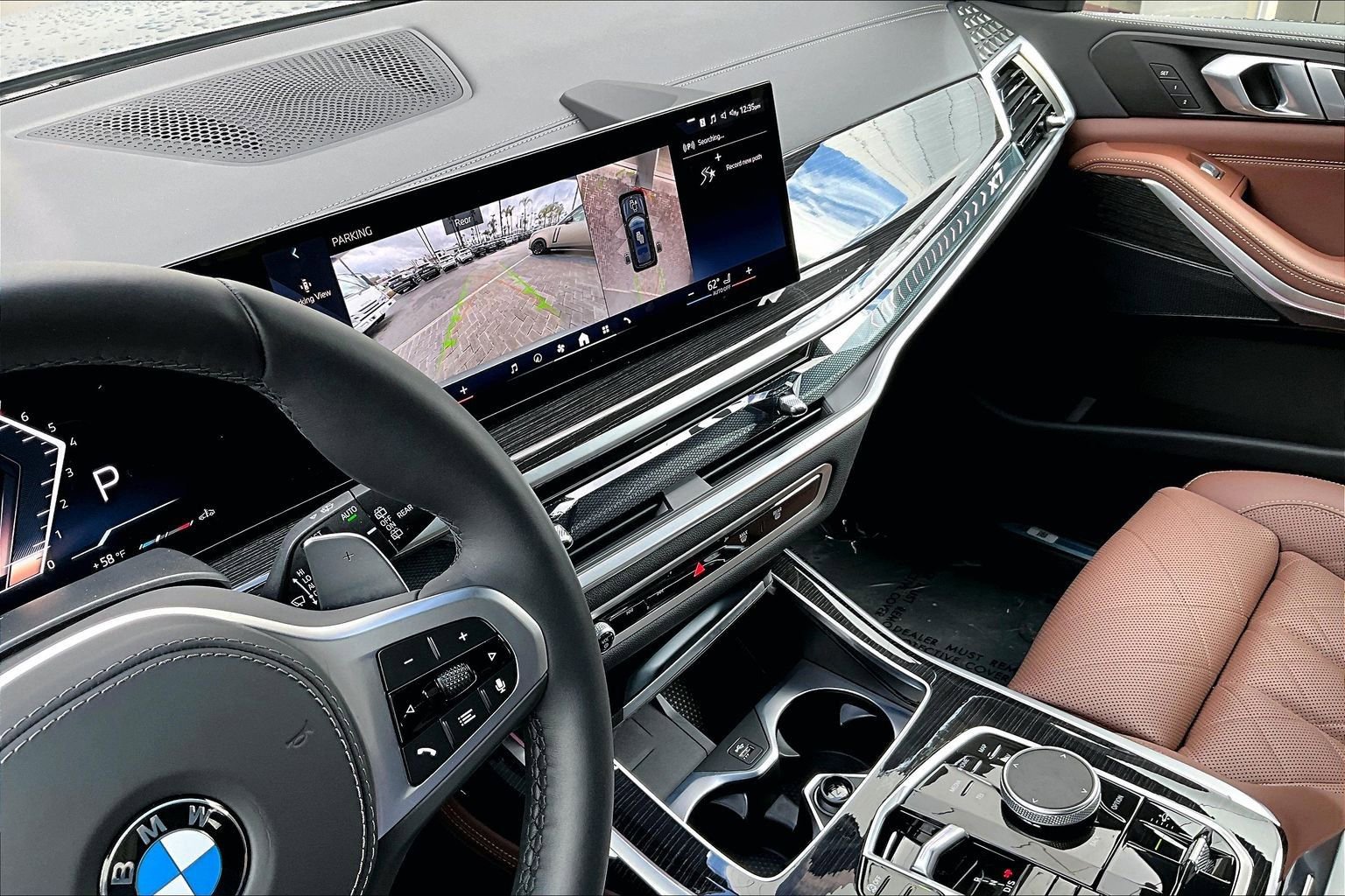 Used 2025 BMW X7 xDrive40i w/ M Sport Package image 33