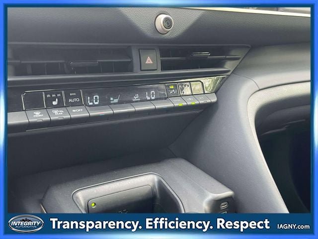 Used 2023 Toyota Crown AWD/4WD image 29