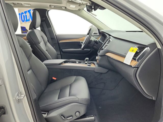 New 2025 Volvo XC90 B6 Plus w/ Protection Package Premier image 22