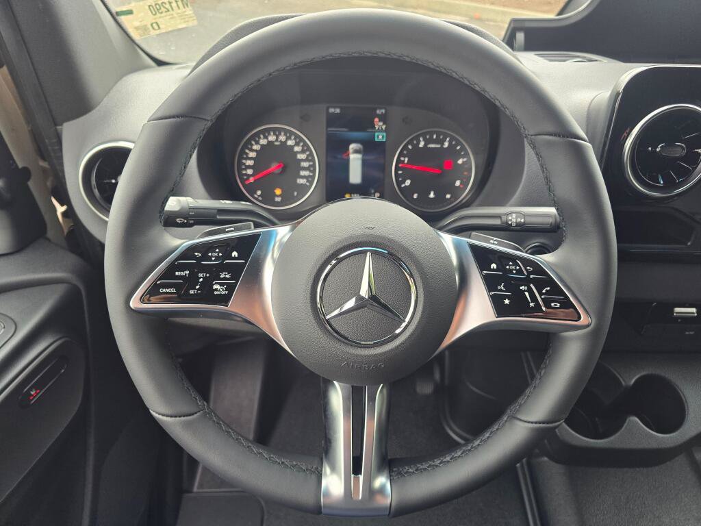 New 2026 Mercedes-Benz Sprinter 2500 image 33