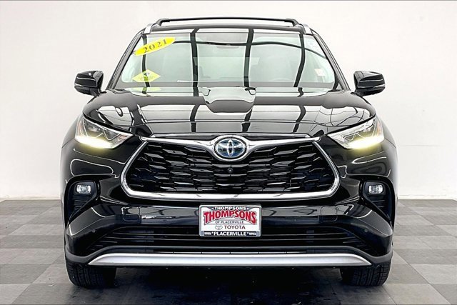 Used 2021 Toyota Highlander Platinum image 2