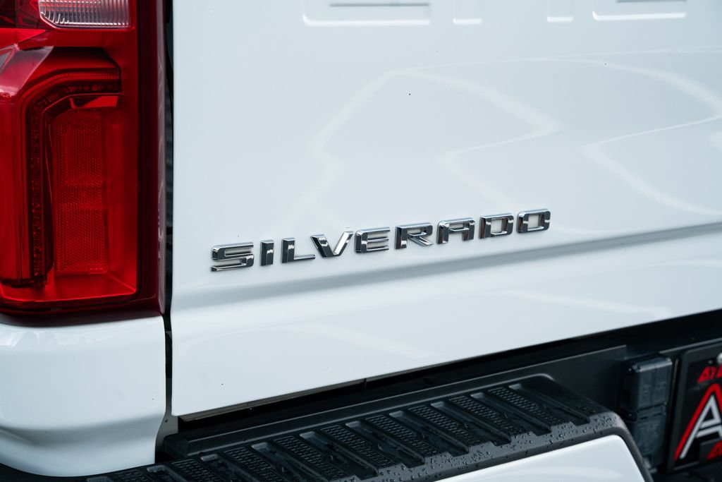 Used 2024 Chevrolet Silverado 3500 High Country AWD/4WD image 18