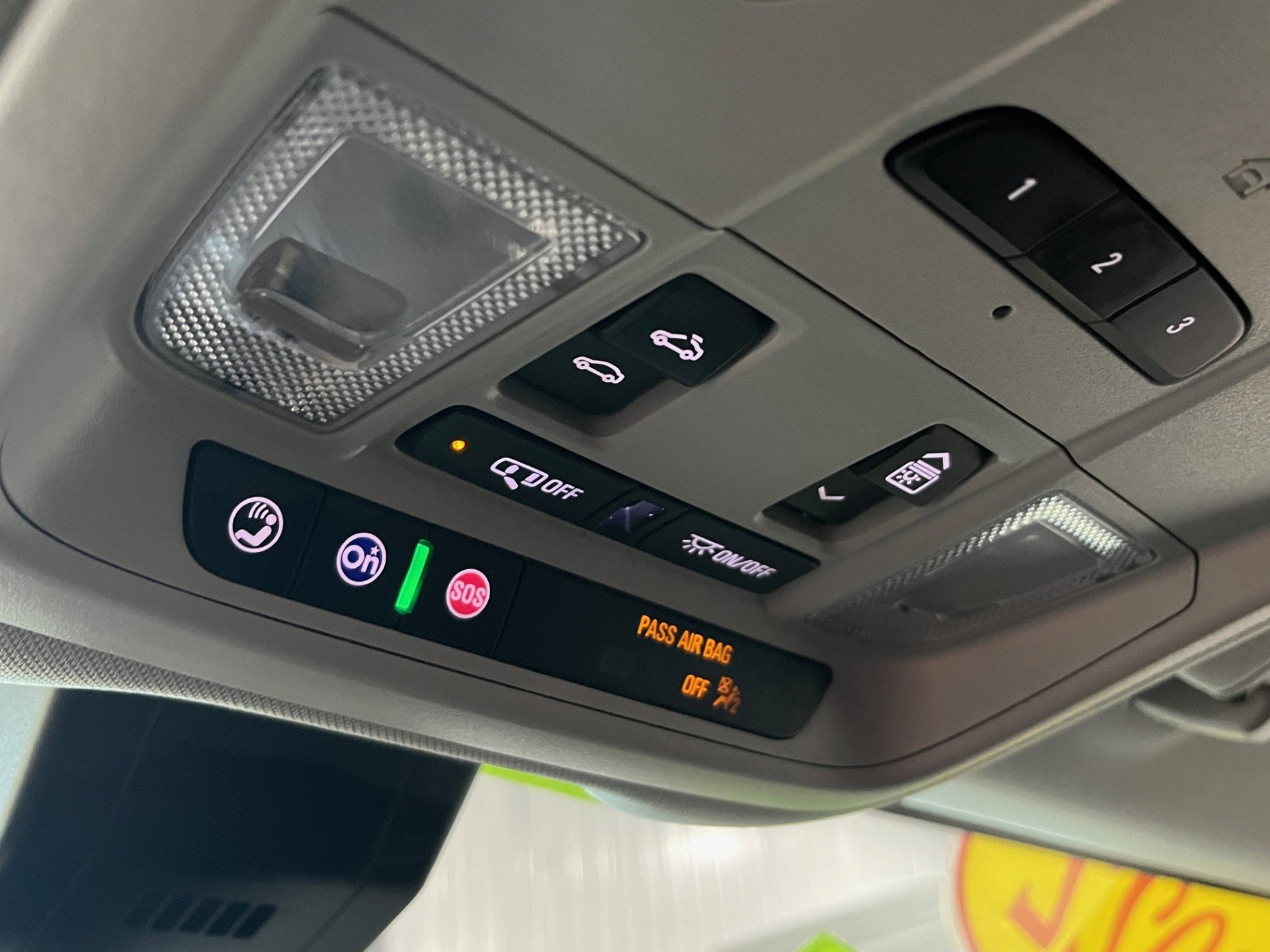 Certified 2022 GMC Terrain SLT w/ Infotainment Package II image 15