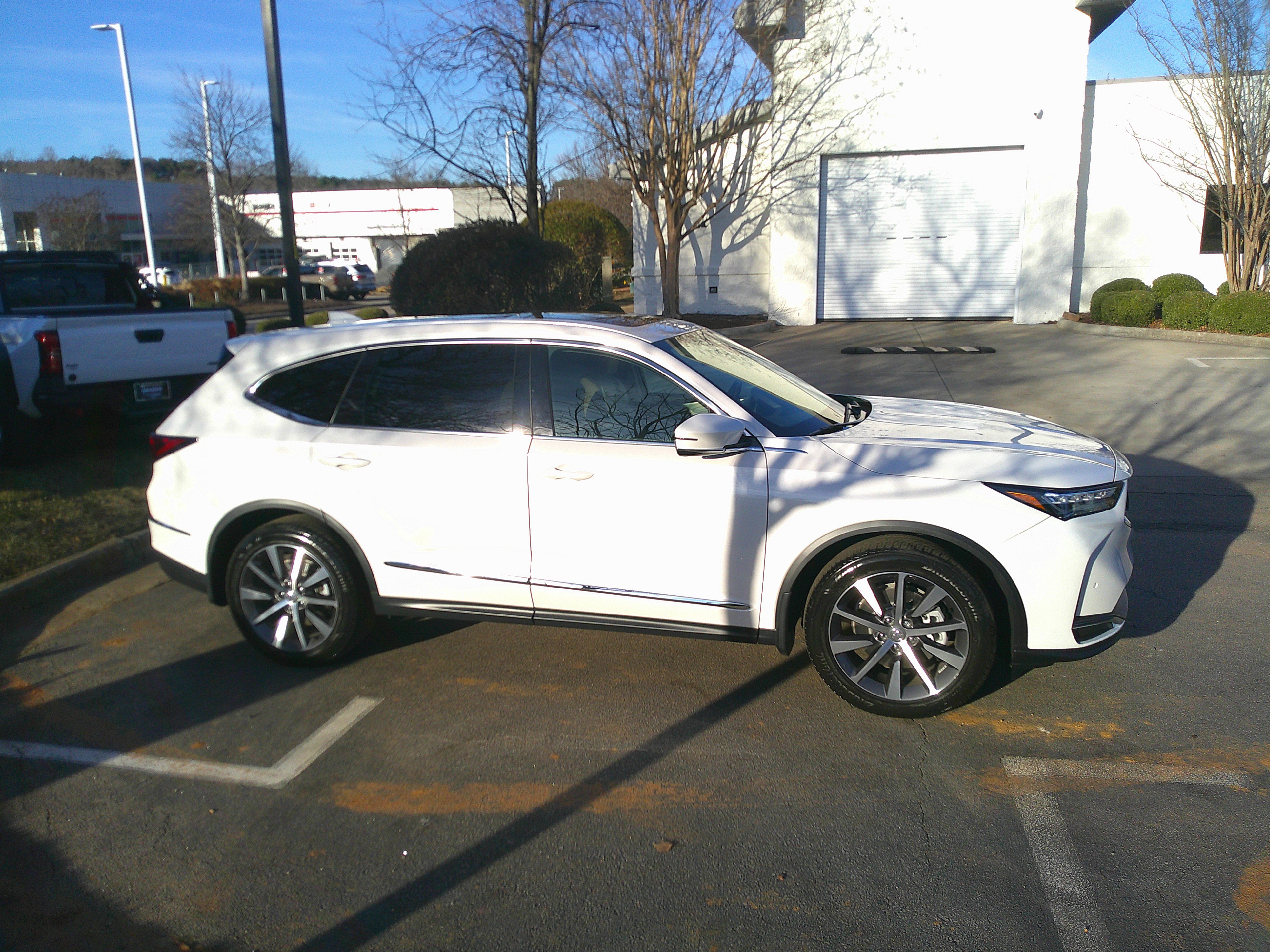 Used 2025 Acura MDX SH-AWD w/ Technology Package image 14