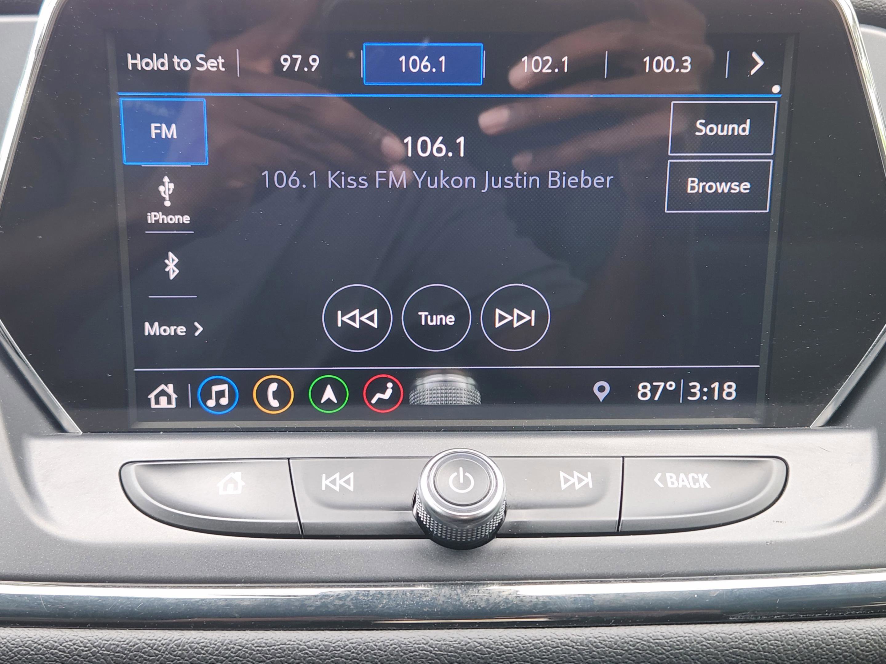 Used 2019 Chevrolet Blazer RS AWD/4WD image 17