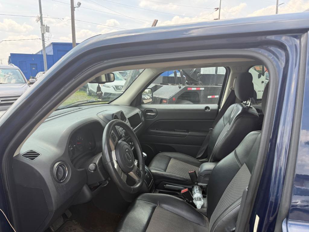 Used 2013 Jeep Patriot Latitude w/ Freedom Edition Pkg AWD/4WD image 14