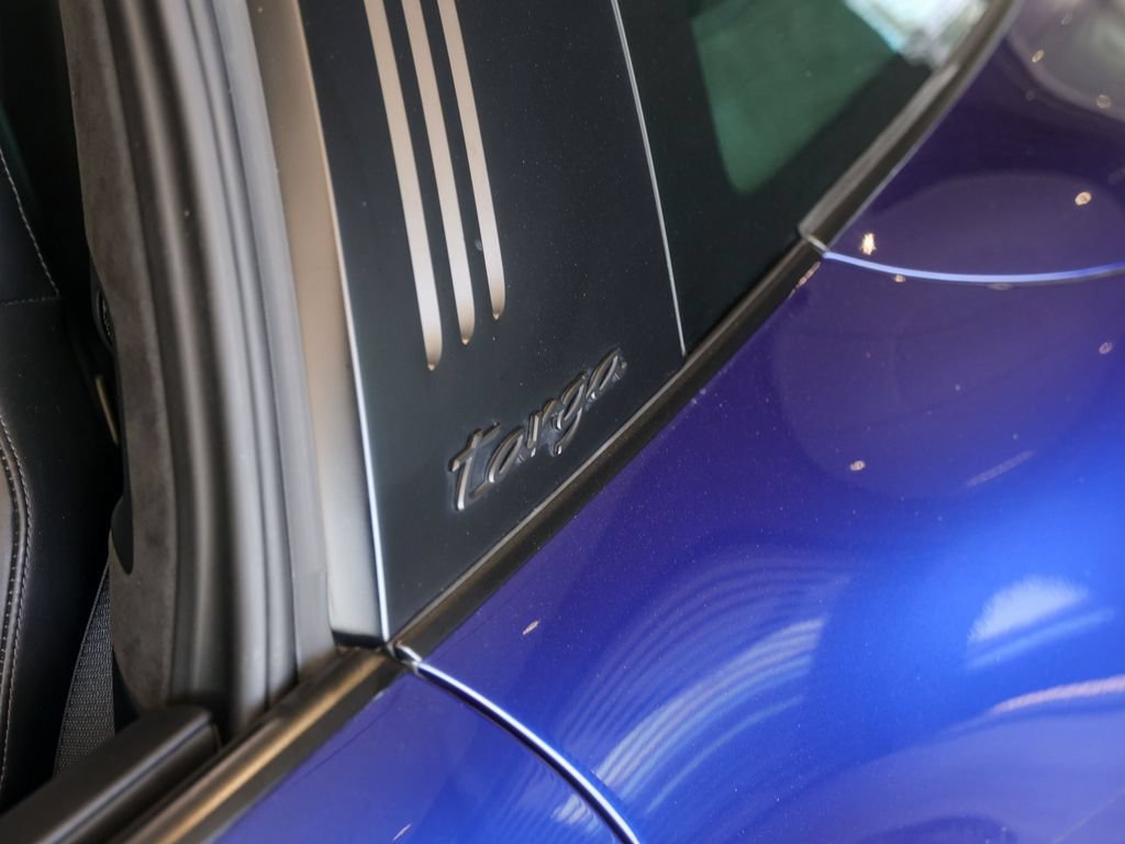 Certified 2025 Porsche 911 Targa 4 GTS AWD/4WD image 14