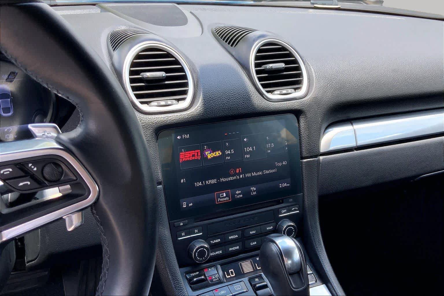 Used 2018 Porsche 718 Cayman RWD image 6