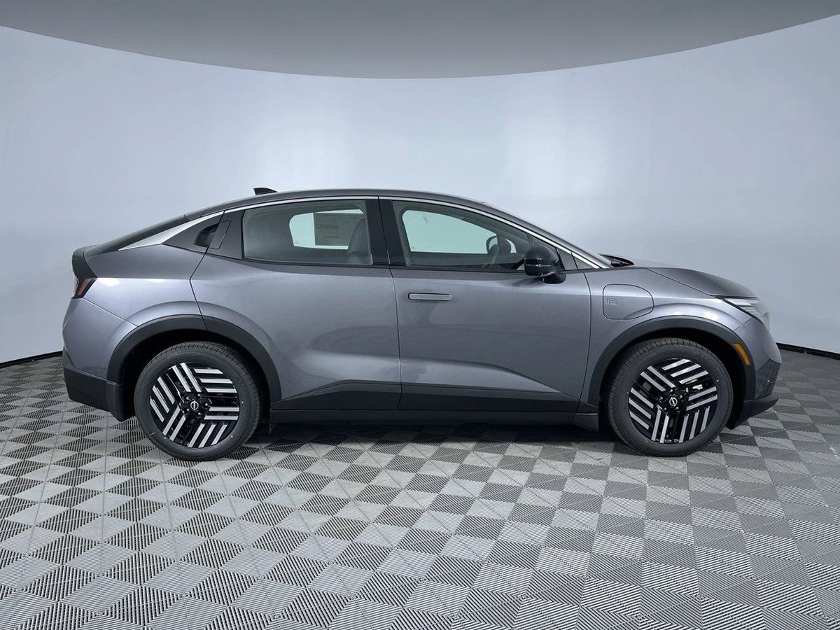 New 2026 Nissan Leaf SV+ w/ Floor Mat Package (SV+) FWD image 10