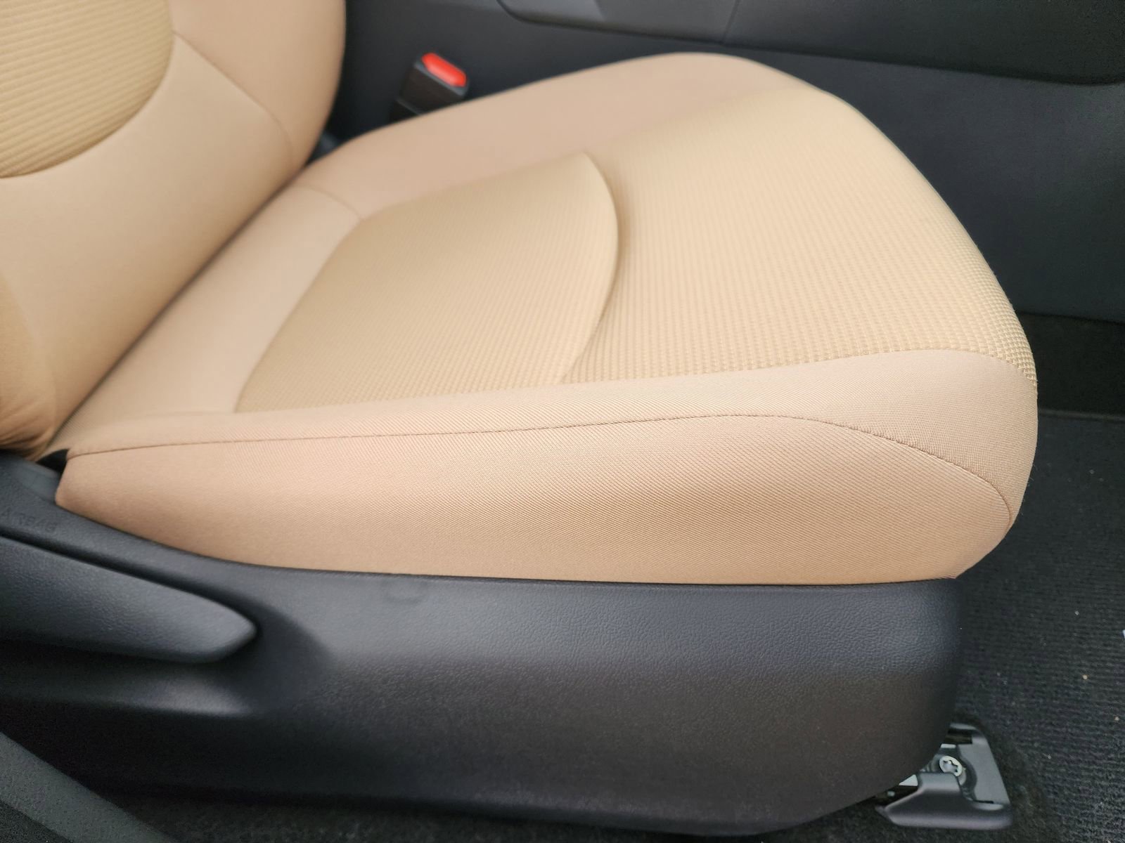 New 2025 Toyota RAV4 LE image 22