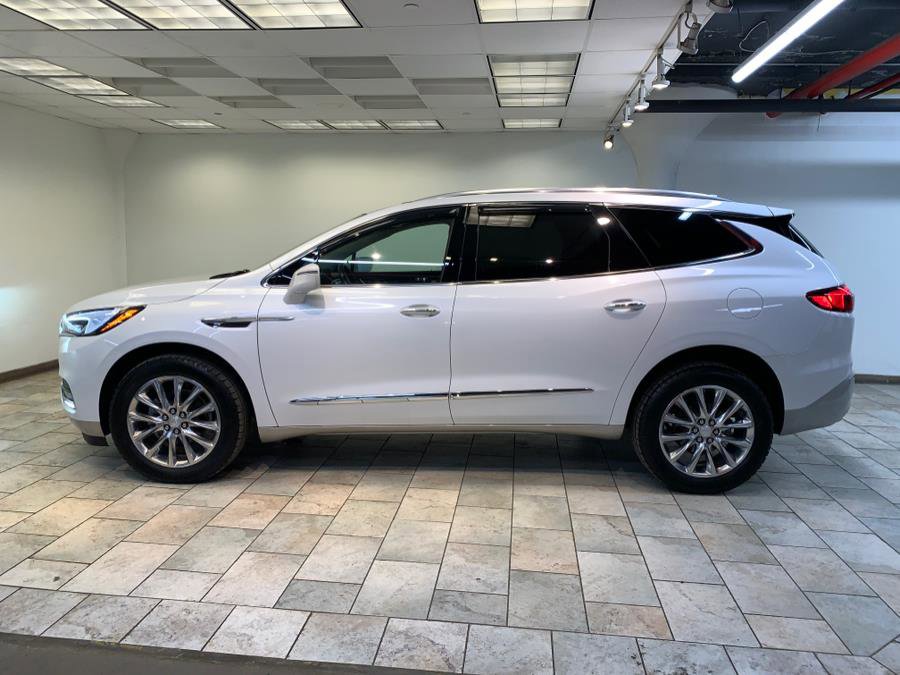Used 2020 Buick Enclave Premium w/ Sun and Sites Package image 4