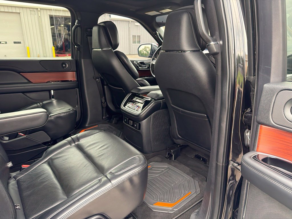 Used 2021 Lincoln Navigator Reserve AWD/4WD image 20
