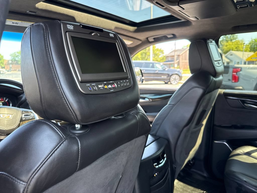 Used 2016 Cadillac Escalade ESV Platinum AWD/4WD image 21