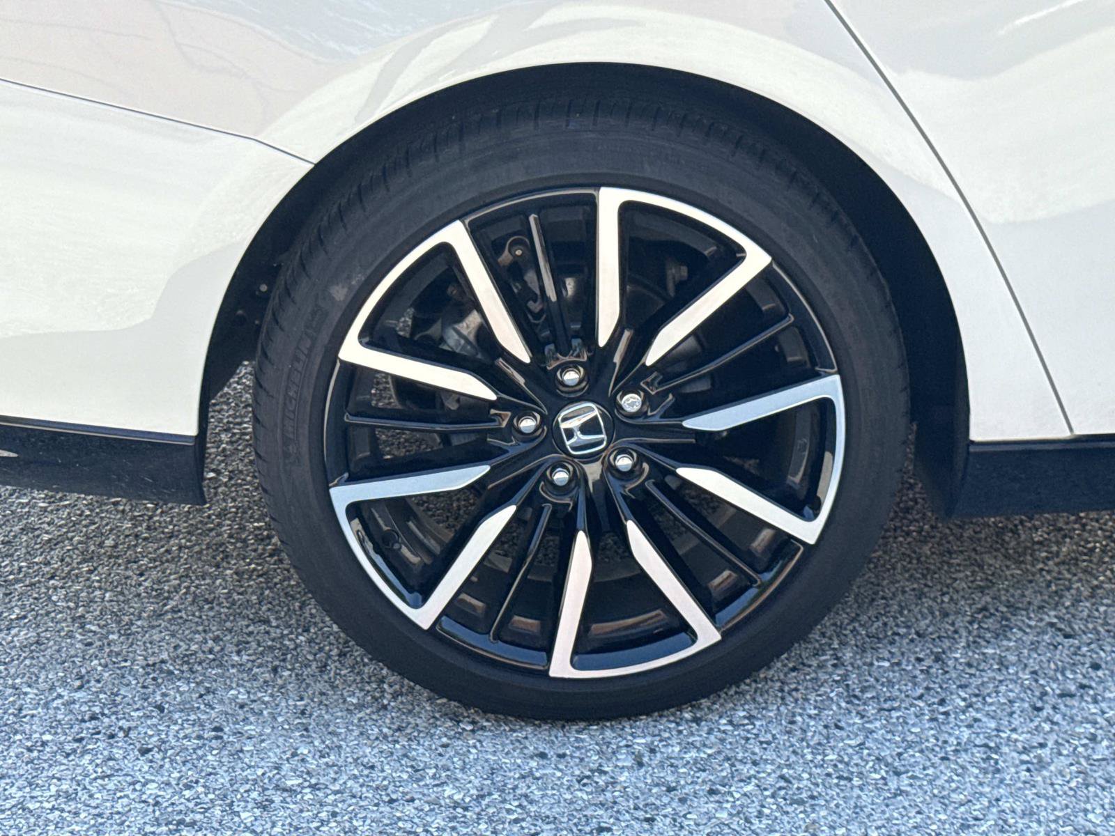 Certified 2024 Honda Accord Touring image 24