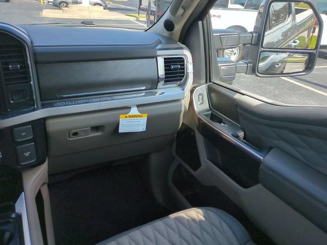 New 2026 Ford F350 Platinum w/ Platinum Plus Package AWD/4WD image 17
