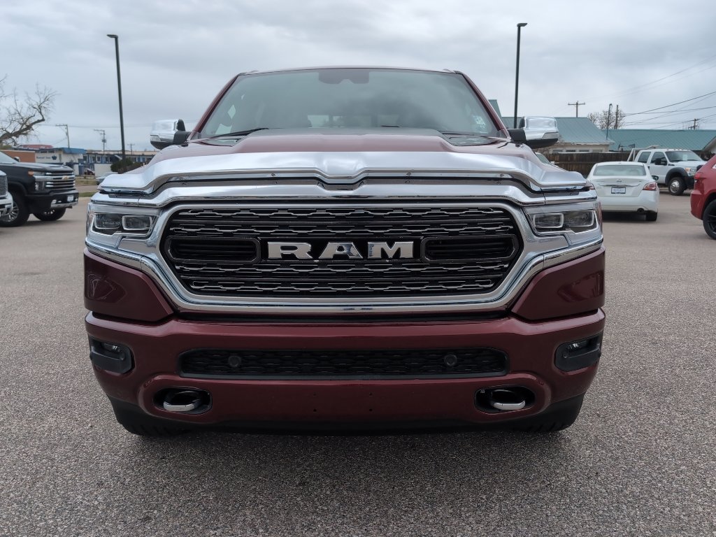 Used 2022 RAM 1500 Limited w/ Body-Colour Bumper Group AWD/4WD image 3