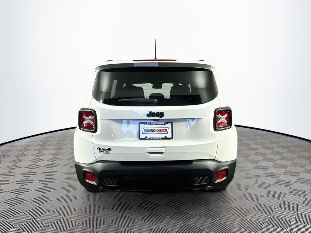 Certified 2022 Jeep Renegade Altitude w/ Convenience Group AWD/4WD image 10