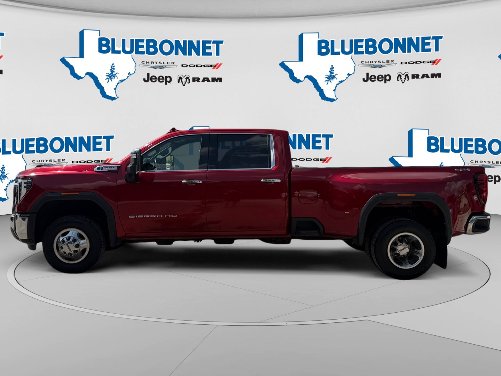 Used 2024 GMC Sierra 3500 SLT AWD/4WD image 8