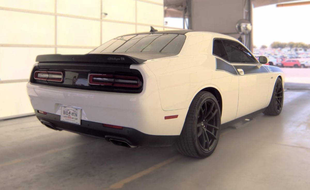 Used 2018 Dodge Challenger T/A RWD image 9